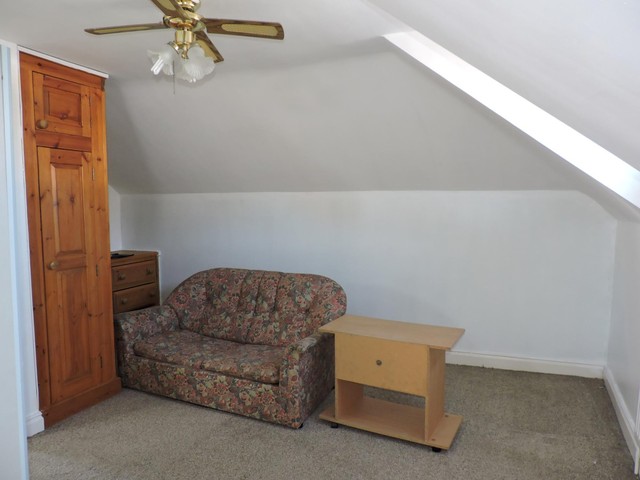  Image of 2 bedroom Apartment to rent in High Street Gosport PO12 at Gosport, PO12 1DU