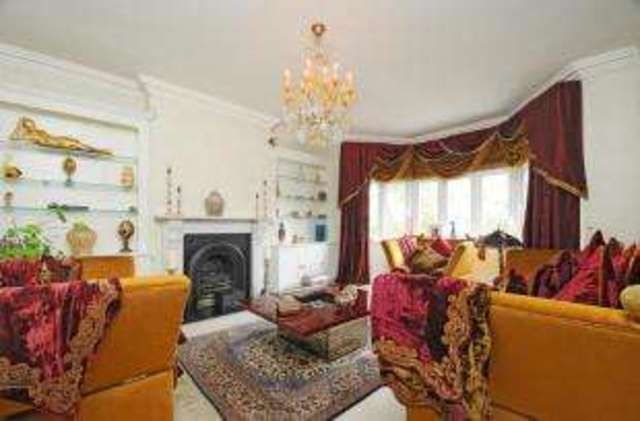  Image of 4 bedroom Detached house for sale in Highwood Grove London NW7 at Mill Hill London Mill Hill, NW7 3LX