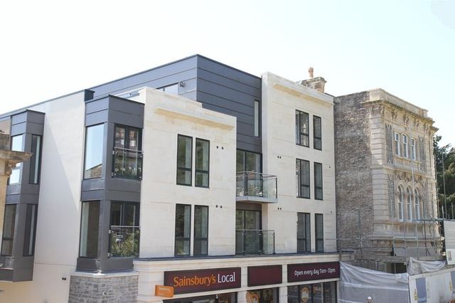  Image of 2 bedroom Flat to rent in Hill Road Clevedon BS21 at Hill Road  Clevedon, BS21 7PH