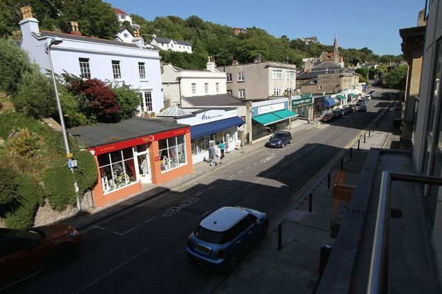  Image of 2 bedroom Flat to rent in Hill Road Clevedon BS21 at Hill Road  Clevedon, BS21 7PH