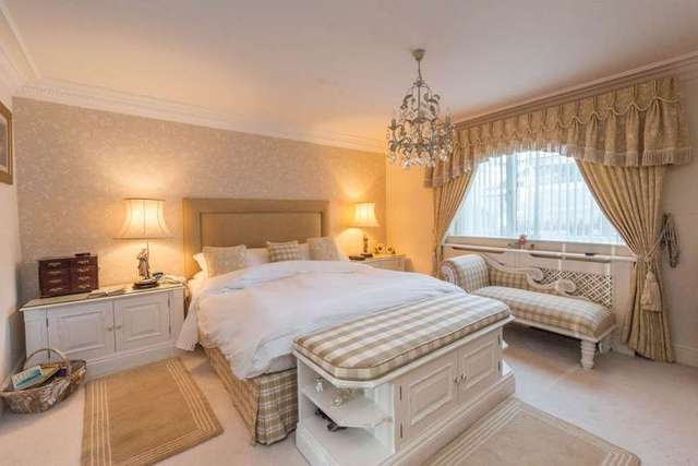  Image of 4 bedroom Detached house for sale in Hilltop Road Dronfield S18 at Dronfield Derbyshire Dronfield, S18 1UL