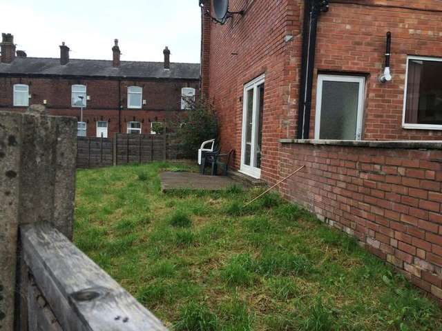 Image of 2 bedroom Terraced house to rent in Hilton Street Bury BL9 at Bury, BL9 6LT