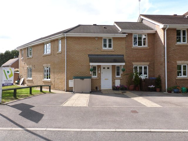  Image of 3 bedroom Terraced house for sale in Hoffman Close Warfield Bracknell RG42 at Warfield Berkshire Newell Green, RG42 2JS