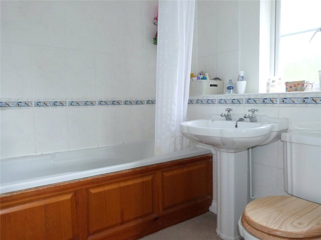  Image of 3 bedroom Terraced house for sale in Hoffman Close Warfield Bracknell RG42 at Warfield Berkshire Newell Green, RG42 2JS