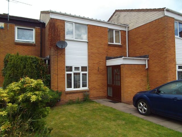  Image of 3 bedroom Detached house to rent in Hole Farm Way Kings Norton Birmingham B38 at Hole Farm Way  Birmingham, B38 9RW