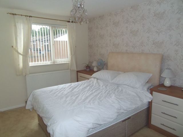  Image of 3 bedroom Detached house to rent in Hole Farm Way Kings Norton Birmingham B38 at Hole Farm Way  Birmingham, B38 9RW