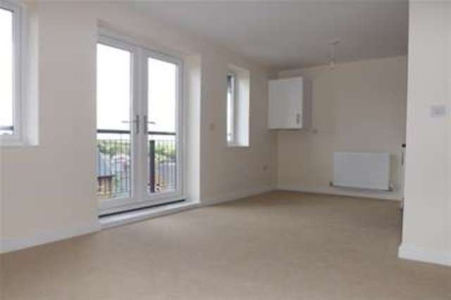  Image of 2 bedroom Flat to rent in Hyacinth Road Sheffield S5 at Sheffield, S5 6BE