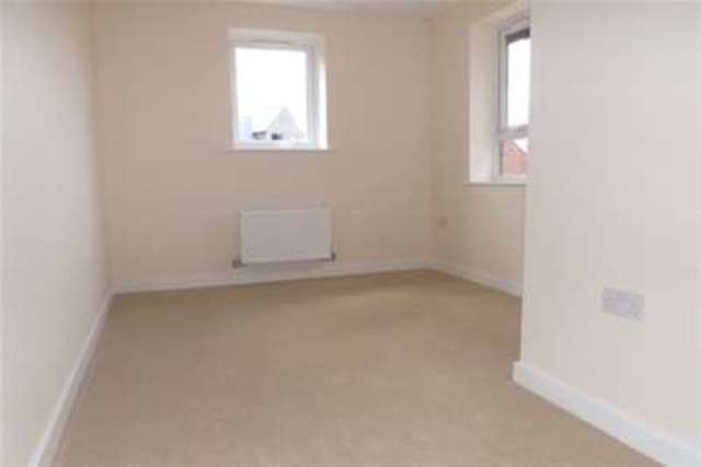  Image of 2 bedroom Flat to rent in Hyacinth Road Sheffield S5 at Sheffield, S5 6BE