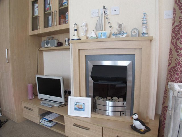  Image of 2 bedroom Chalet for sale in Hook Lane Warsash Southampton SO31 at Hook Lane  Southampton, SO31 9HG