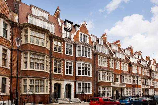  Image of 1 bedroom Flat to rent in Hornton Street London W8 at Hornton Street  London, W8 4NT