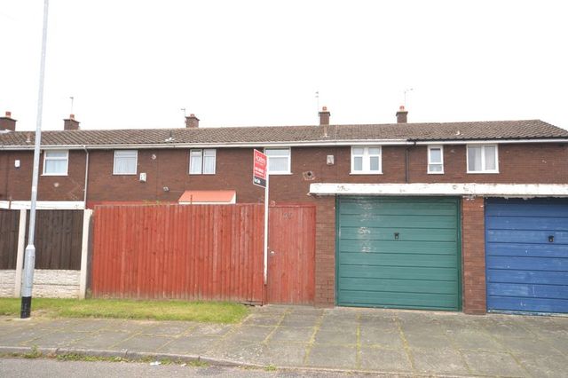  Image of 3 bedroom Terraced house for sale in Avon Widnes WA8 at Avon  Widnes, WA8 4SR