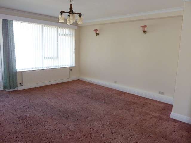  Image of 2 bedroom Flat for sale in Howard Square Eastbourne BN21 at 7 Howard Square  Eastbourne, BN21 4BH