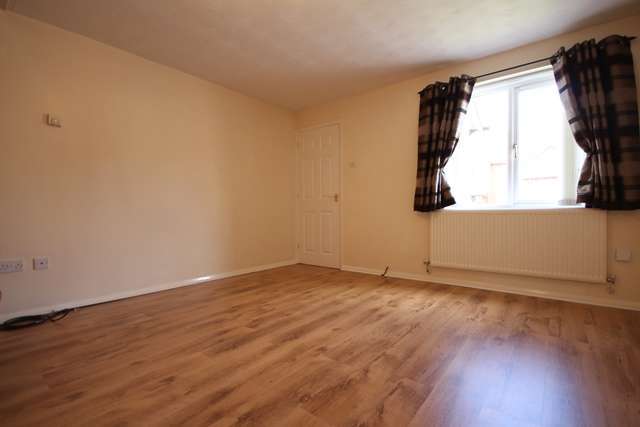  Image of 2 bedroom End of Terrace to rent in Caldy Avenue Worcester WR5 at Caldy Avenue St Peters Worcester, WR5 3UG