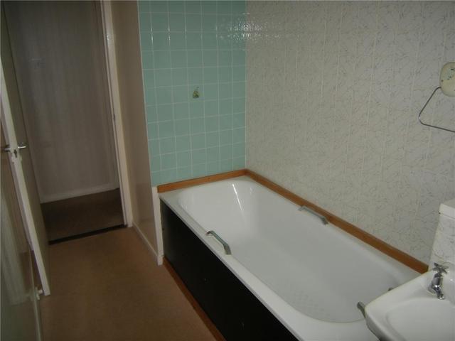  Image of 2 bedroom Flat to rent in Inchkeith Avenue South Queensferry EH30 at South Queensferry Edinburgh Edinburgh, EH30 9QP