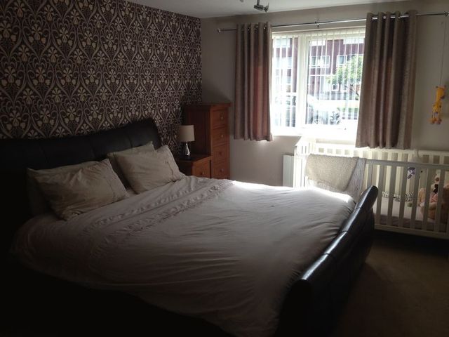  Image of 2 bedroom Flat for sale in Liebenrood Road Reading RG30 at Liebenrood Road  Reading, RG30 2DU