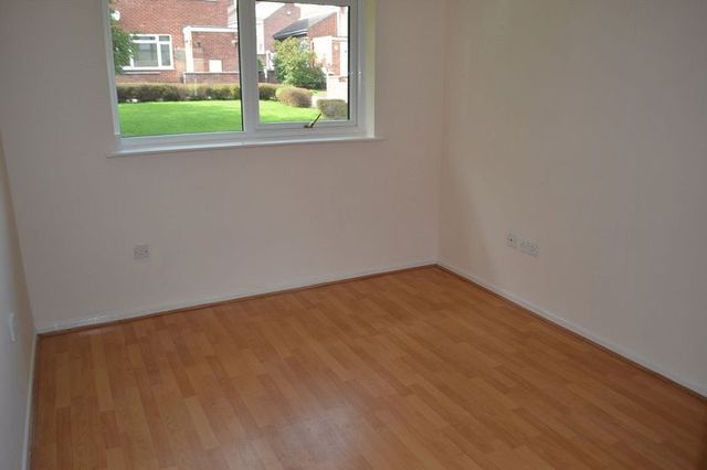  Image of 1 bedroom Flat to rent in Jolly Gardeners Court Norwich NR3 at Jolly Gardeners Court  Norwich, NR3 3HD