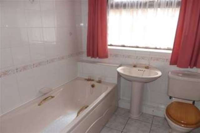  Image of 2 bedroom Detached house to rent in Keats Avenue Sutton-in-Ashfield NG17 at Sutton-in-Ashfield, NG17 2GH