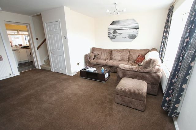  Image of 3 bedroom Terraced house to rent in Kelting Grove Clevedon BS21 at Kelting Grove  Clevedon, BS21 6YF