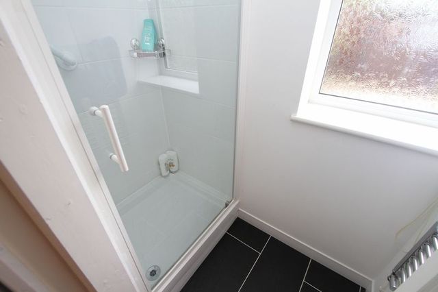  Image of 3 bedroom Terraced house to rent in Kelting Grove Clevedon BS21 at Kelting Grove  Clevedon, BS21 6YF