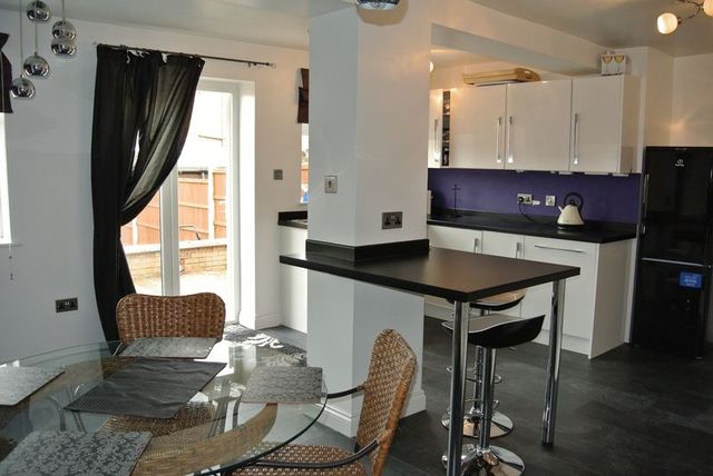  Image of 3 bedroom Semi-Detached house for sale in Kenilworth Road Grantham NG31 at Kenilworth Road  Grantham, NG31 9TX