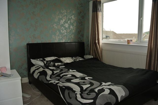  Image of 3 bedroom Semi-Detached house for sale in Kenilworth Road Grantham NG31 at Kenilworth Road  Grantham, NG31 9TX