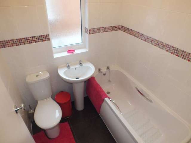  Image of 1 bedroom Detached house to rent in Kensington Road Reading RG30 at Reading Berkshire Reading, RG30 2SZ