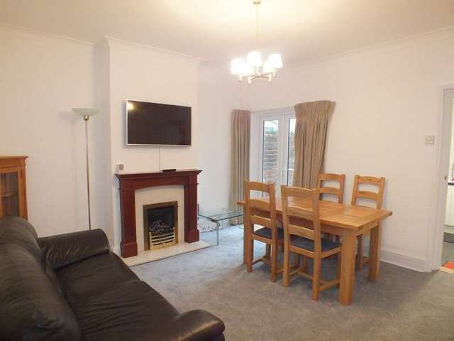  Image of 1 bedroom Detached house to rent in Kensington Road Reading RG30 at Reading Berkshire Reading, RG30 2SZ