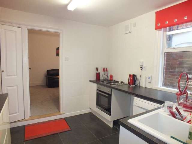  Image of 1 bedroom Detached house to rent in Kensington Road Reading RG30 at Reading Berkshire Reading, RG30 2SZ