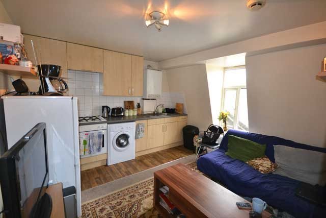  Image of 1 bedroom Flat to rent in Kentish Town Road London NW1 at Kentish Town Road  Kentish Town, NW1 9QB