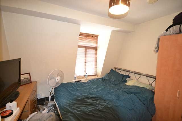  Image of 1 bedroom Flat to rent in Kentish Town Road London NW1 at Kentish Town Road  Kentish Town, NW1 9QB