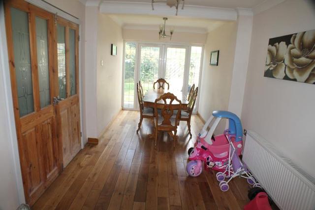  Image of 3 bedroom Semi-Detached house to rent in Kenway Rainham RM13 at Rainham  Rainham, RM13 9PY