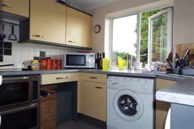  Image of 2 bedroom Flat to rent in Kenilworth Close Worcester WR3 at Worcester, WR3 8NE