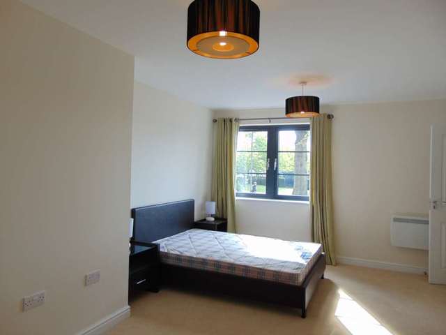  Image of 2 bedroom Apartment to rent in Kestrel Road Farnborough GU14 at Kestrel Road  Farnborough, GU14 7GP