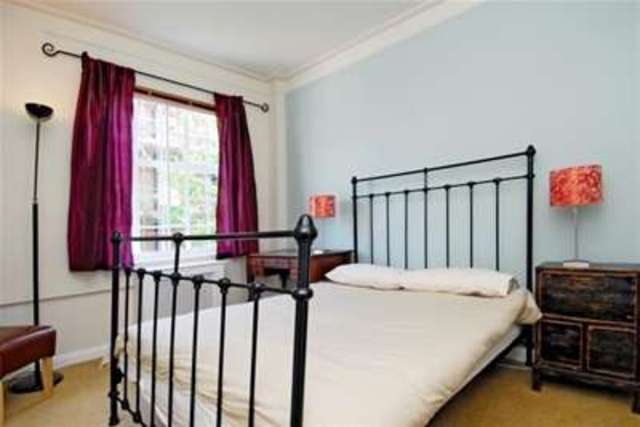  Image of 2 bedroom Property to rent in Kings Road London SW3 at London, SW3 5EQ