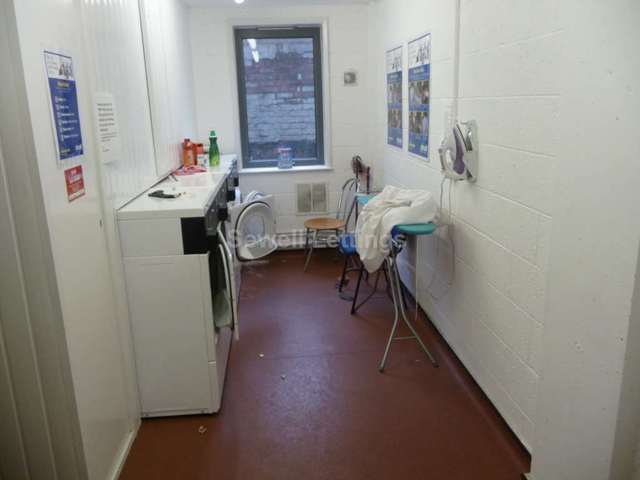  Image of 1 bedroom House Share to rent in Kings Road Reading RG1 at Kings Road  Reading, RG1 4EX