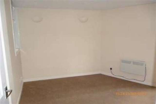  Image of 2 bedroom Flat to rent in The Furlongs Hamilton ML3 at Hamilton, ML3 0DX