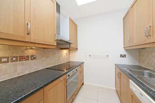  Image of 2 bedroom Ground Flat to rent in Lancaster Mews London W2 at Lancaster Mews  London, W2 3QQ