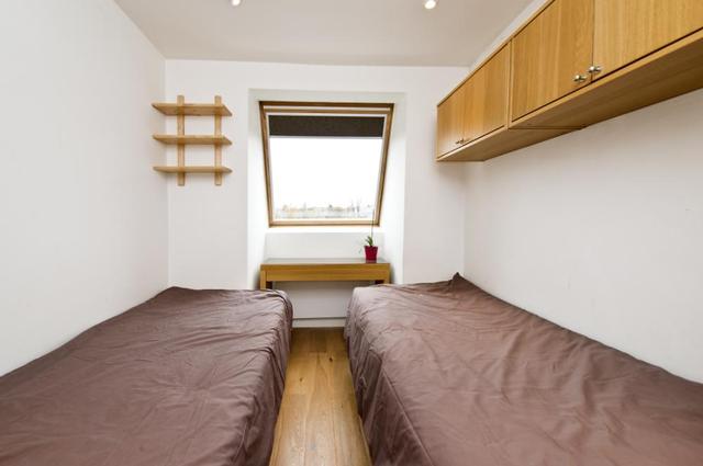  Image of 2 bedroom Flat to rent in Lancaster Road London W11 at Lancaster Road  London, W11 1QU
