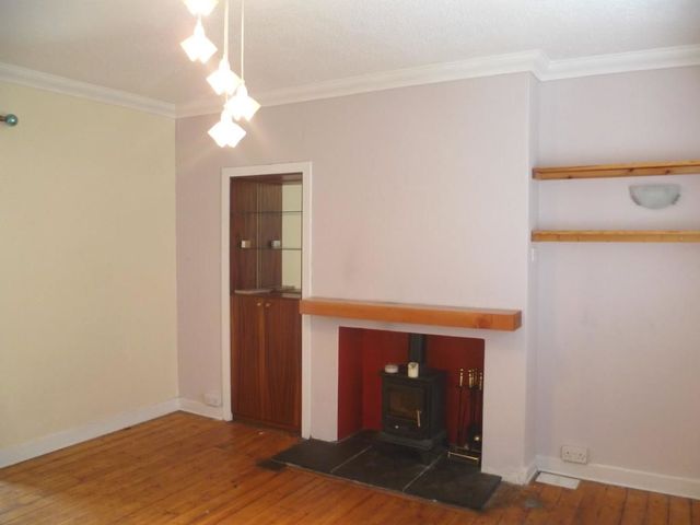  Image of 3 bedroom Flat to rent in Landel Street Markinch Glenrothes KY7 at Glenrothes Fife Fife, KY7 6AG