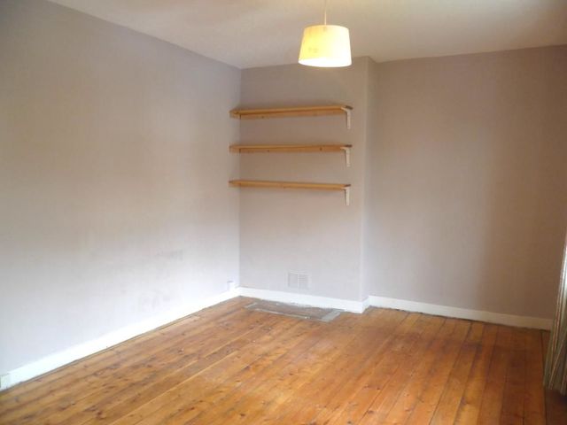  Image of 3 bedroom Flat to rent in Landel Street Markinch Glenrothes KY7 at Glenrothes Fife Fife, KY7 6AG