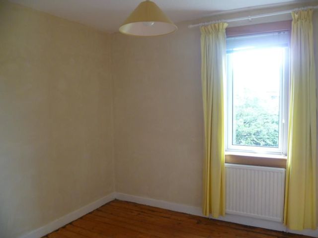  Image of 3 bedroom Flat to rent in Landel Street Markinch Glenrothes KY7 at Glenrothes Fife Fife, KY7 6AG