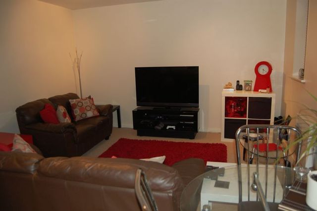  Image of 2 bedroom Flat to rent in Langcliffe Place Radcliffe Manchester M26 at Langcliffe Place Radcliffe Manchester, M26 1QP