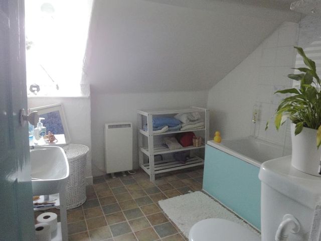  Image of 1 bedroom Flat to rent in Lansdowne Terrace Exeter EX2 at Lansdowne Terrace ST. LEONARDS Exeter, EX2 4JJ