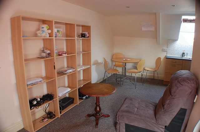  Image of 1 bedroom Flat to rent in Westgate Road Newcastle upon Tyne NE4 at Westgate Road  Newcastle Upon Tyne, NE4 6AH