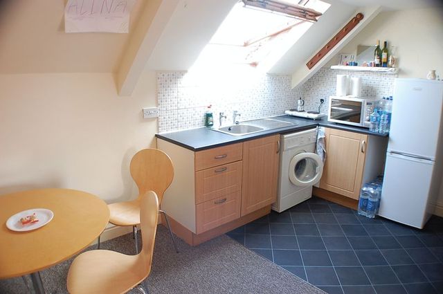  Image of 1 bedroom Flat to rent in Westgate Road Newcastle upon Tyne NE4 at Westgate Road  Newcastle Upon Tyne, NE4 6AH