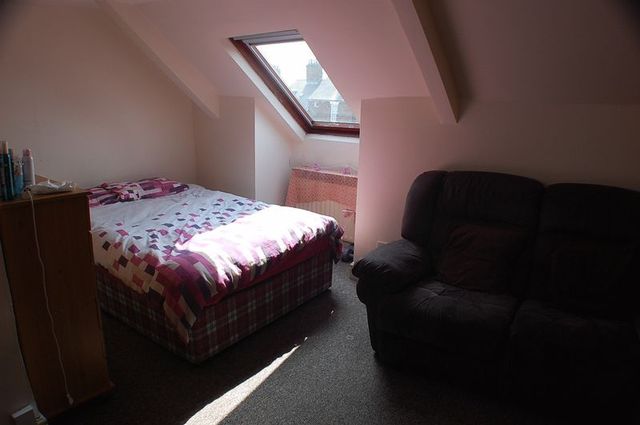  Image of 1 bedroom Flat to rent in Westgate Road Newcastle upon Tyne NE4 at Westgate Road  Newcastle Upon Tyne, NE4 6AH