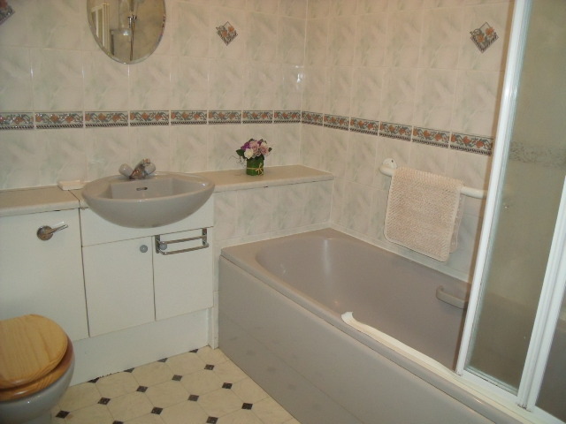 Image of 2 bedroom Terraced house to rent in Laurel Court Camelon Falkirk FK1 at Camelon Falkirk Falkirk, FK1 4PH