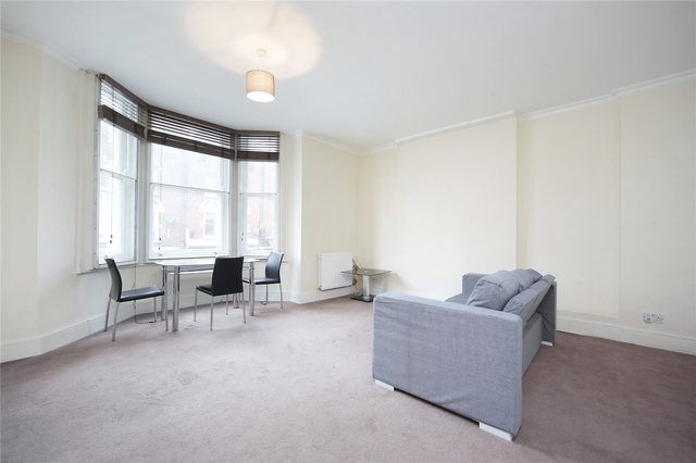  Image of 1 bedroom Flat to rent in Lavender Hill London SW11 at Battersea London Clapham Junction, SW11 1LN