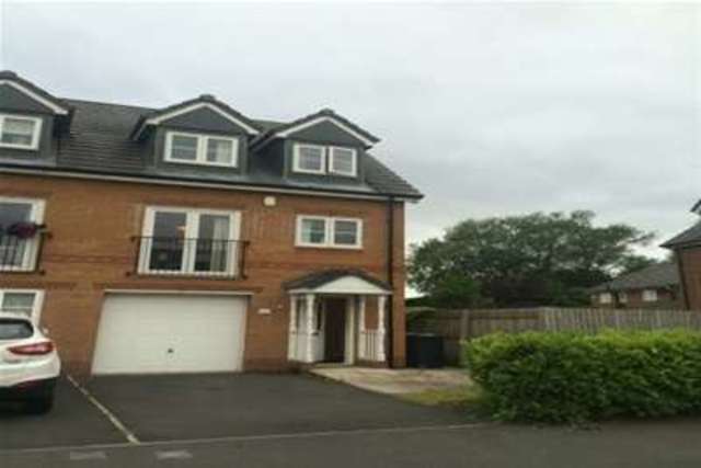  Image of 3 bedroom Detached house to rent in Lawnhurst Avenue Wythenshawe Manchester M23 at Manchester, M23 9SA
