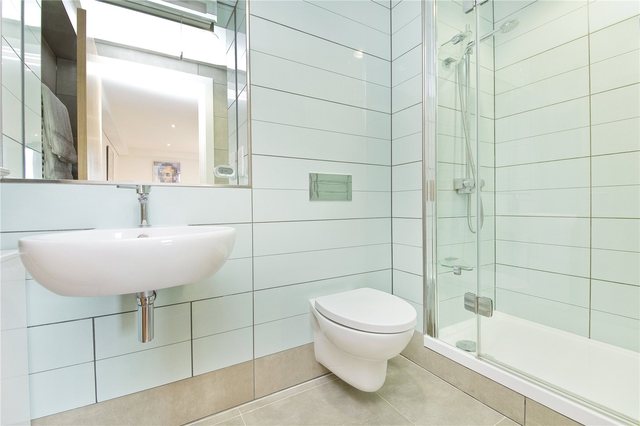  Image of 2 bedroom Flat to rent in Laycock Street London N1 at London  Essex Road, N1 1UR
